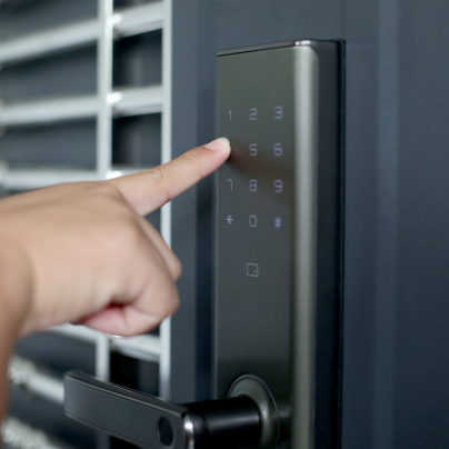 Milwaukee keyless smart lock